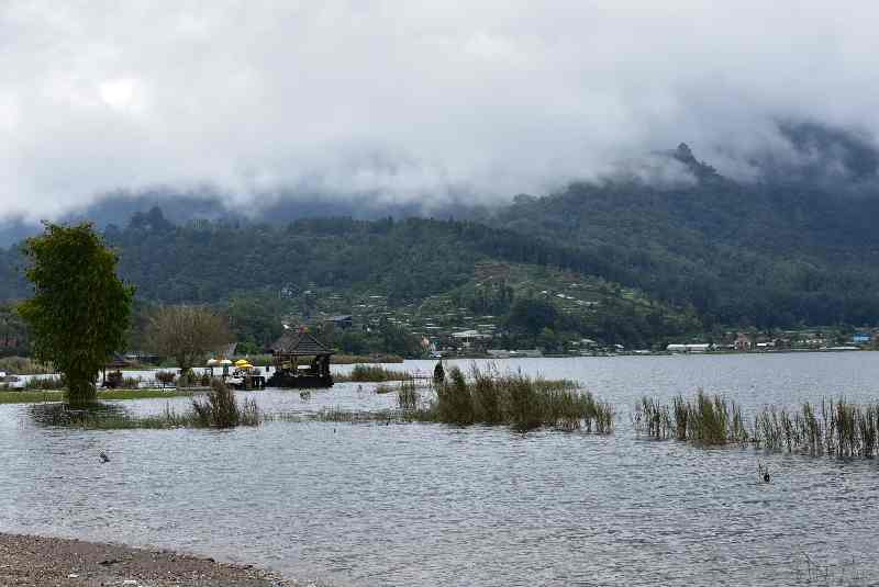 050.Jezero Beratan