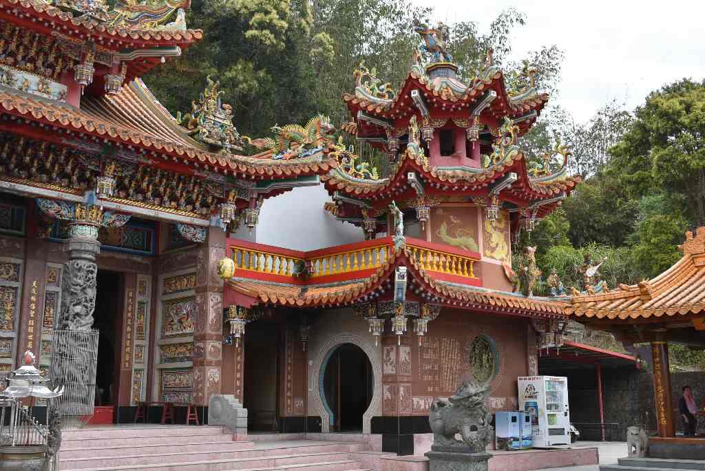 240.Sun Moon Lake - Longfeng Temple